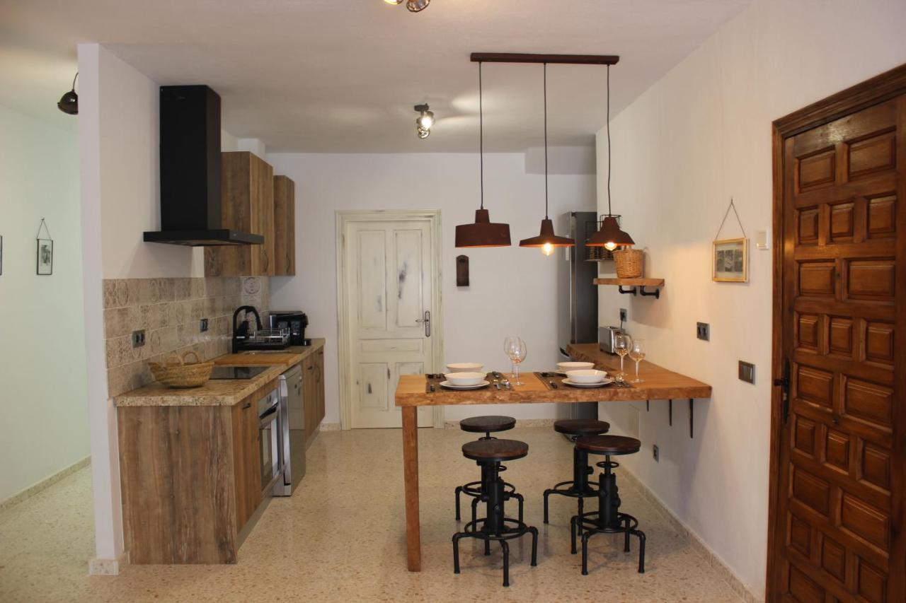 Апартаменты Casa Mixa Con Decoracion Estilo Industrial Михас Экстерьер фото